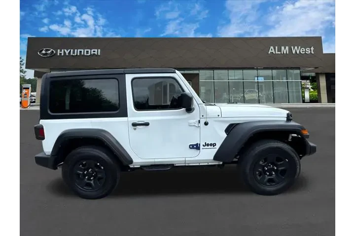 $25820 : Jeep Wrangler 2023 4x4 Sport image 4