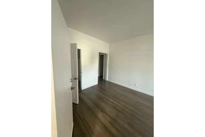 $2000 : Apartamento Grande 1 recámara image 2