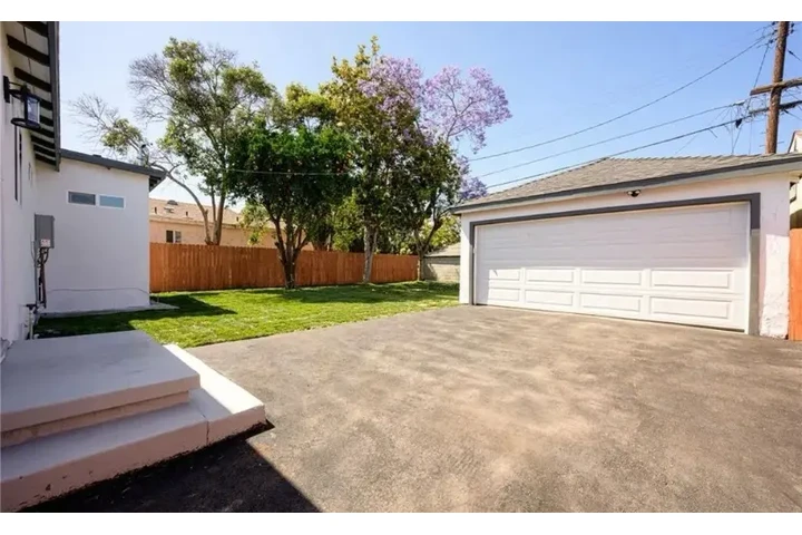 $2190 : 2 Bed Home Available For Rent image 10