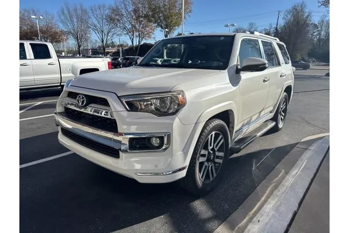 $28987 : Toyota 4Runner 2015 AWD Limi image 2