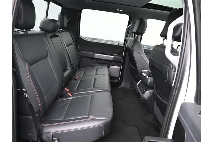 $39996 : Ford F-150 2022 4x4 Lariat 4 image 6