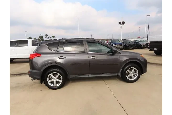 $14999 : Toyota RAV4 2015 LE 4dr SUV image 10