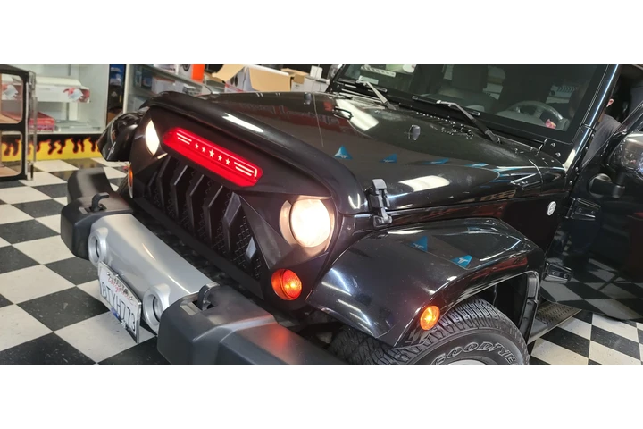 $11500 : 2010 Jeep Wrangler SAHARA image 10