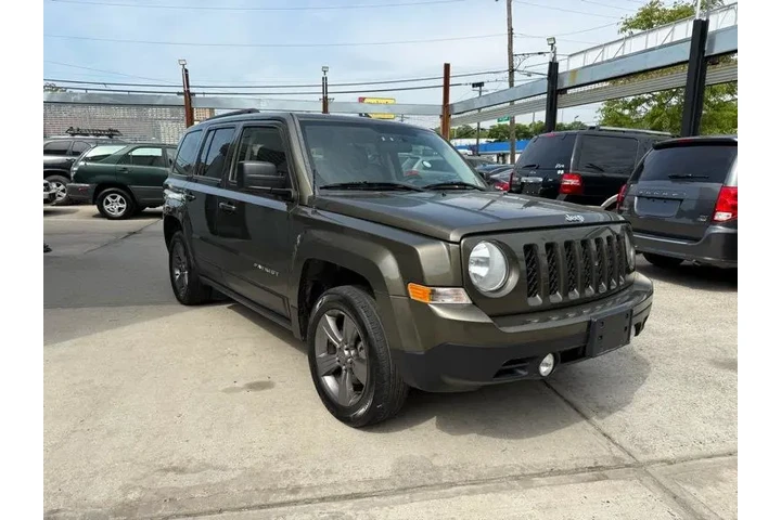 $6995 : 2015 Patriot Latitude 4WD image 7