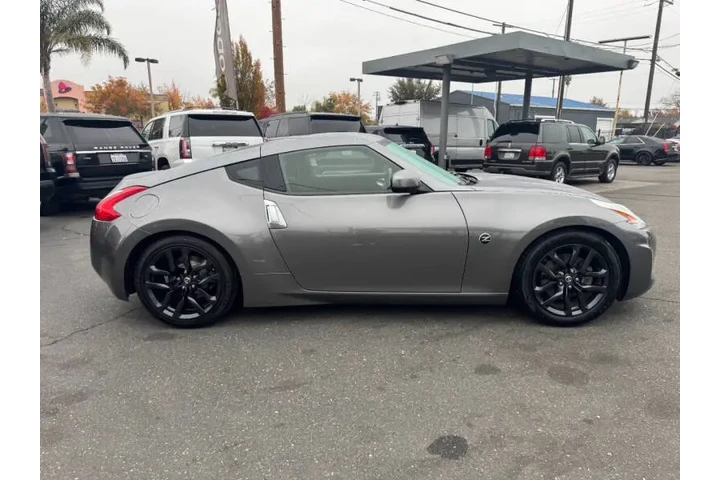$17998 : 2017 370Z image 9