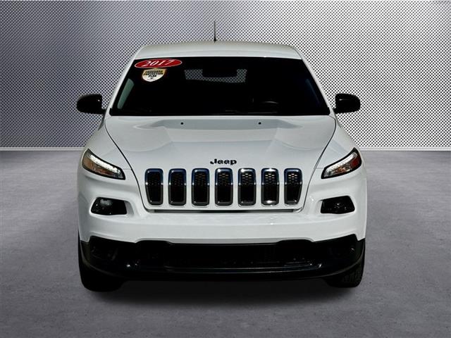 $15807 : 2017 Cherokee Sport image 2