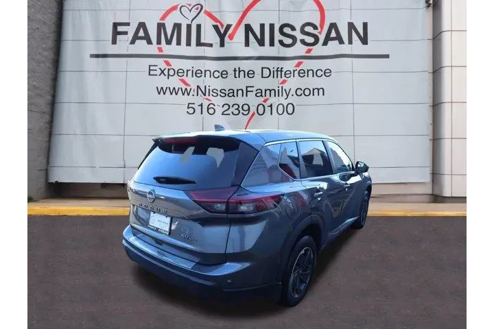 $27609 : Nissan Rogue 2024 AWD SV 4dr image 3