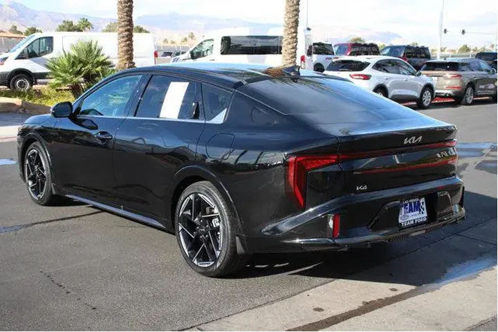 $24332 : Kia K4 2025 GT-Line 4dr Seda image 5