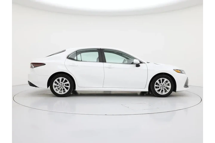 $27998 : Toyota Camry 2024 LE 4dr Sed image 7