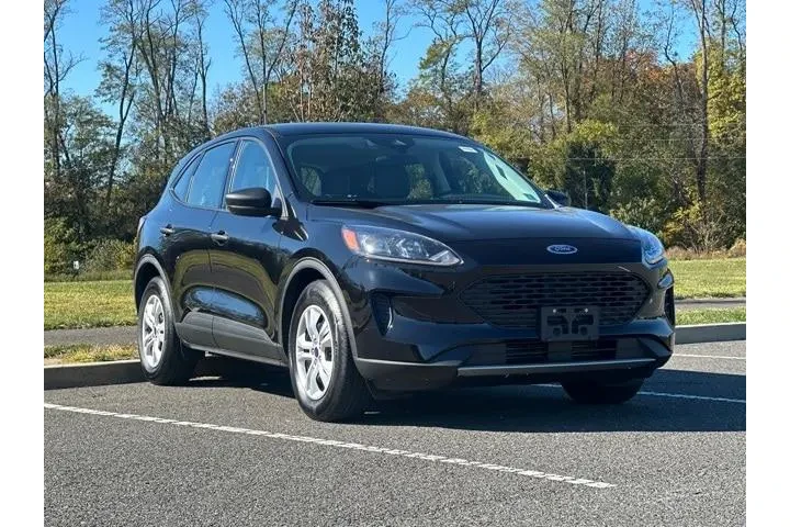 $18995 : Ford Escape 2022 S 4dr SUV image 3