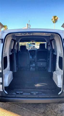 $13495 : 2017 NV200 image 7