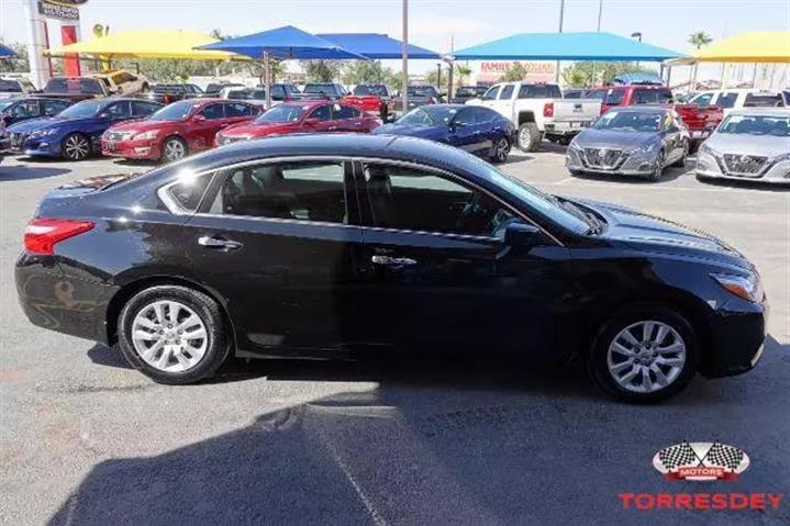 $17995 : Pre-Owned 2017 Altima 2.5 S S image 6