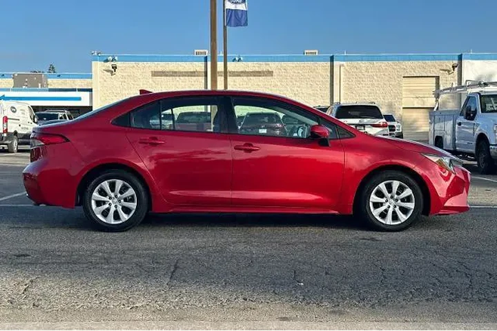 $17294 : Toyota Corolla 2021 LE 4dr S image 9