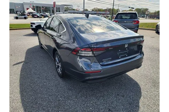 $25441 : Honda Accord 2023 EX 4dr Sed image 5