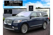 $29998 : Lincoln Navigator 2019 4x4 R thumbnail