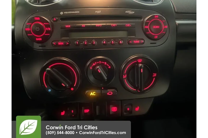 $7999 : Volkswagen New Beetle 2008 T image 10