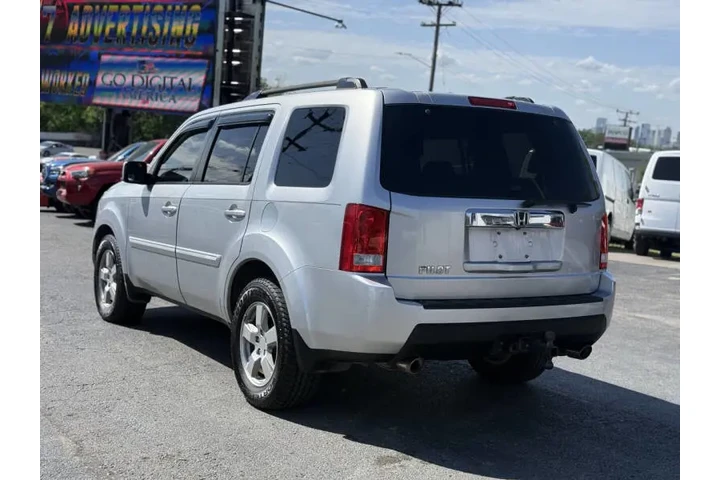 $10995 : 2010 Pilot EX-L image 7
