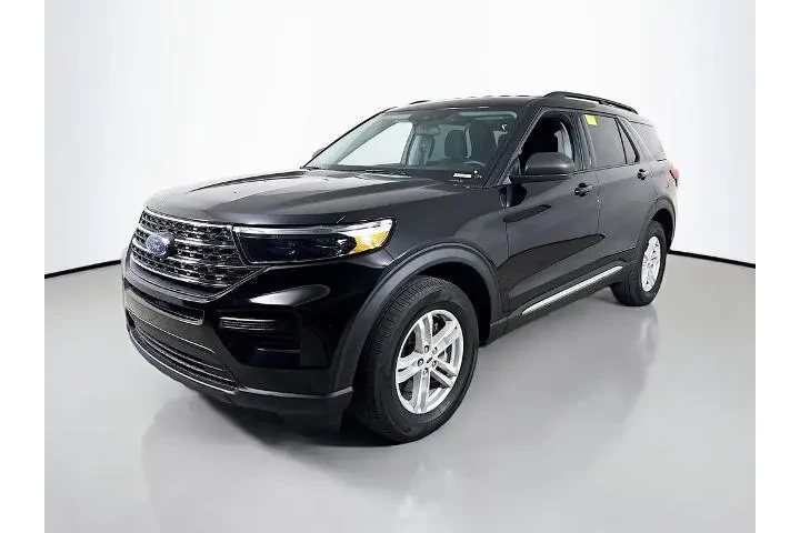 $32750 : Ford Explorer 2023 AWD XLT 4 image 3