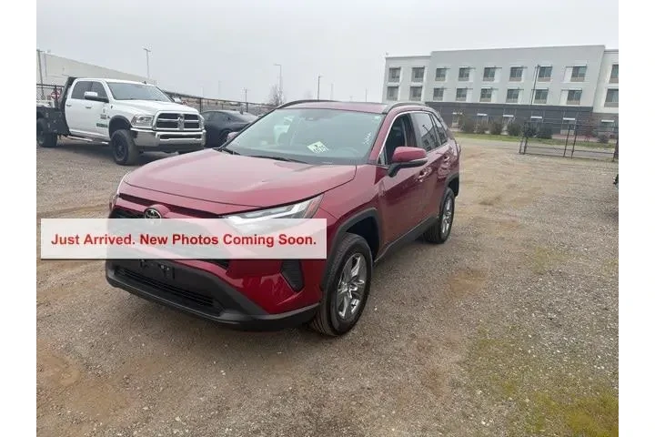 $38900 : Toyota RAV4 2025 AWD XLE 4dr image 2