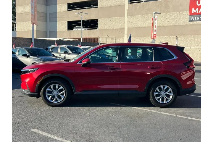 $25998 : Honda CR-V 2023 LX 4dr SUV image 2