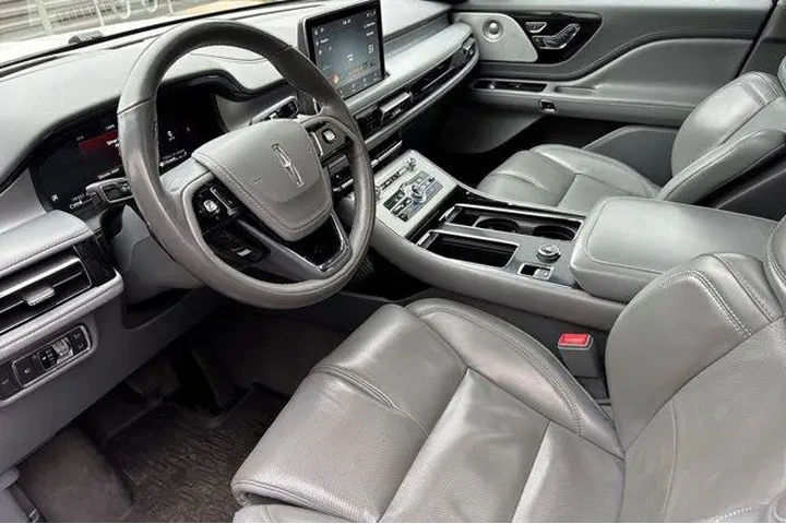 $30996 : Lincoln Aviator 2020 AWD Res image 10
