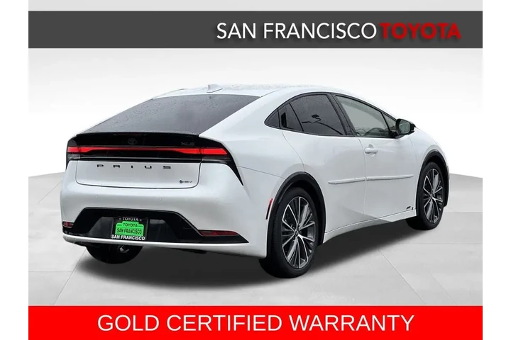 $30488 : Gold Certified2023 Prius XLE image 5