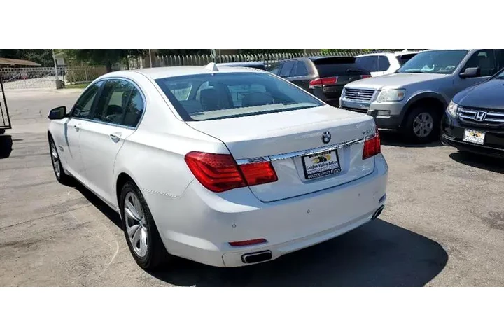 $13499 : 2012 BMW 7-Series image 9