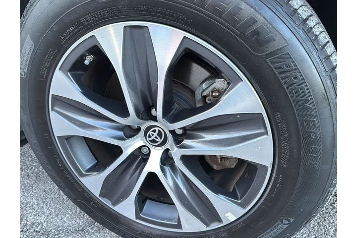 $36990 : Toyota Highlander 2023 AWD L image 8