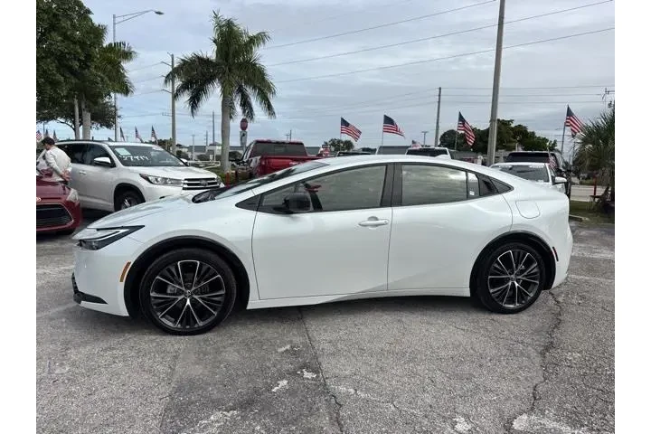 $26189 : Toyota Prius 2025 image 6
