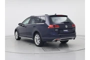 $17998 : Volkswagen Golf Alltrack 201 thumbnail