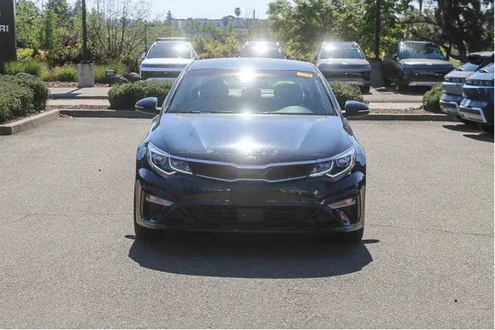 $15992 : Kia Optima Plug-In Hybrid 20 image 7