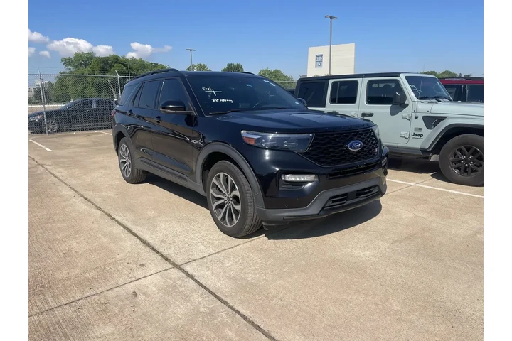 $30159 : Ford Explorer 2020 AWD ST 4d image 2