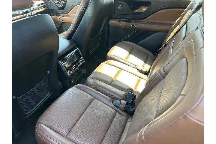 $38613 : Lincoln Aviator 2022 AWD Res image 9