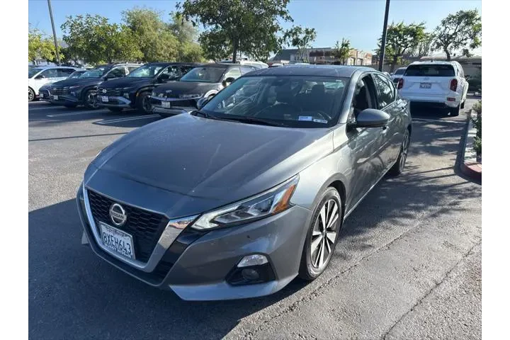$18995 : Nissan Altima 2021 2.5 SL 4d image 1