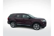$15995 : Ford Explorer 2018 AWD XLT 4 thumbnail