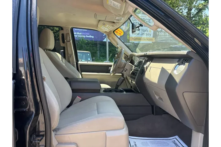 2012 Expedition EL XLT image 9