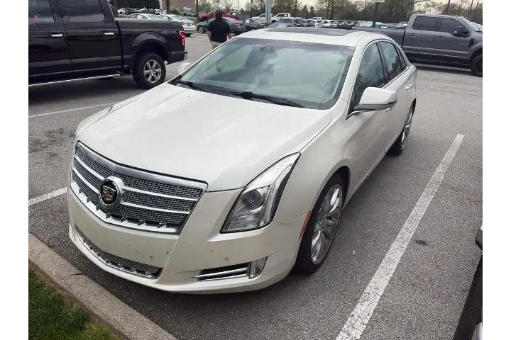 $12250 : Cadillac XTS 2013 Platinum C image 2