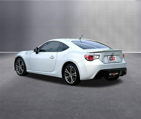 $14414 : 2013 FR-S Base image 5