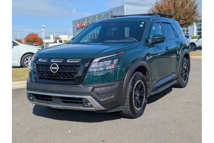 $39925 : Nissan Pathfinder 2025 AWD S image 1