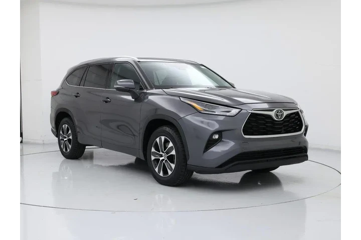 $32998 : Toyota Highlander 2021 XLE 4 image 1