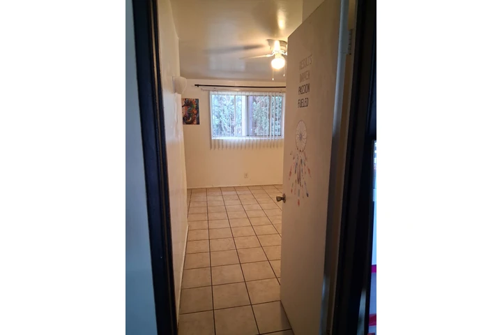 $650 : Recamara image 2