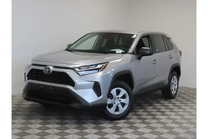 $26801 : Toyota RAV4 2024 AWD LE 4dr image 7