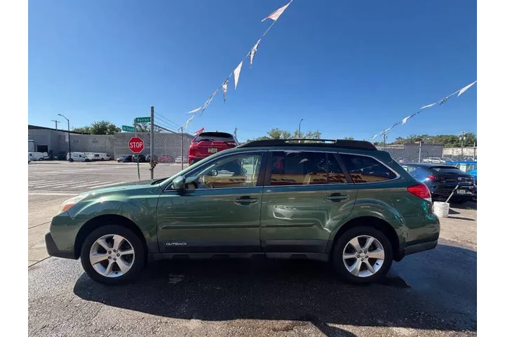 2014 Outback 2.5i Limited image 5