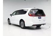 $25998 : Chrysler Pacifica Plug-In Hy thumbnail