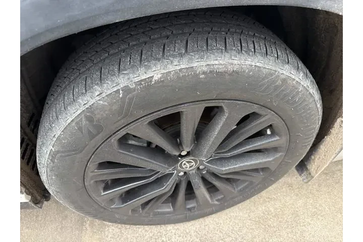 $38938 : Toyota Highlander 2022 AWD X image 2