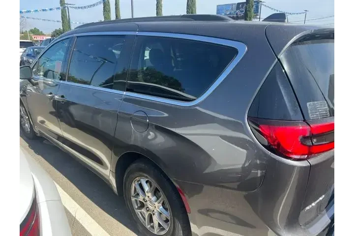 $17988 : Chrysler Pacifica 2021 Touri image 6