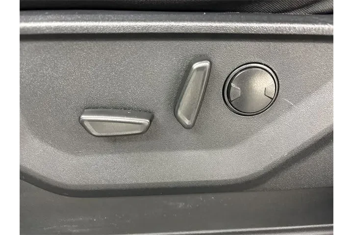 $39200 : Ford F-150 2023 4x4 XLT 4dr image 4