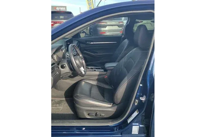 $19888 : Nissan Altima 2023 2.5 SR 4d image 9