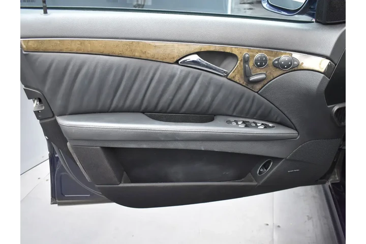 $15326 : Mercedes-Benz E-Class 2008 E image 9