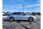 $15998 : Honda Civic 2019 LX 2dr Coup thumbnail